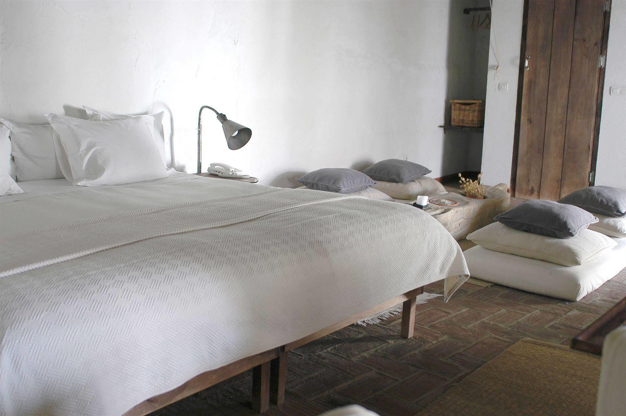 Hospederia Convento De La Parra, 06176 (Adults Only) Hotel Екстериор снимка